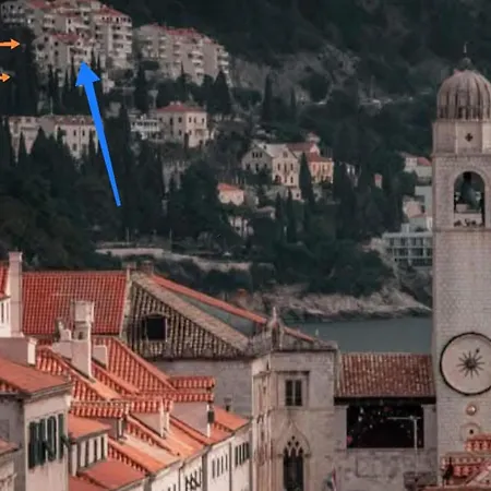 Charming With Terrace And Old Town View Διαμέρισμα