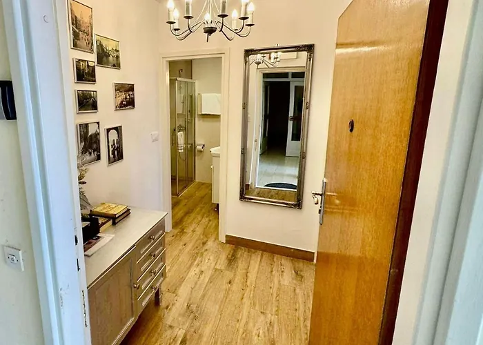 Διαμέρισμα Charming With Terrace And Old Town View Ντουμπρόβνικ