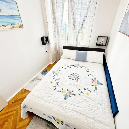 Apartman Charming With Terrace And Old Town View