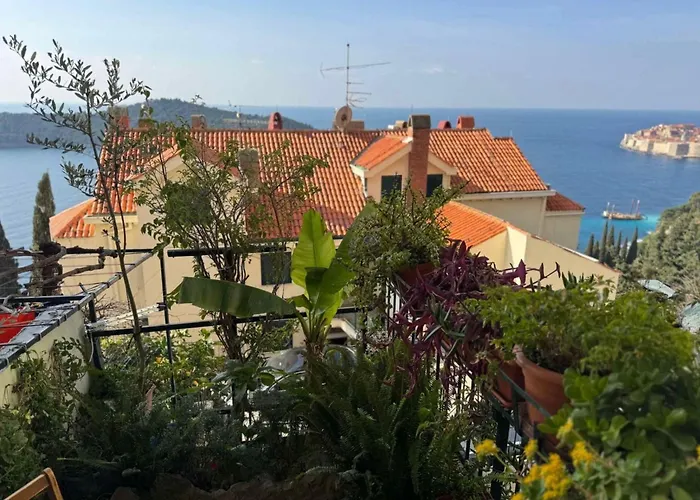 Charming With Terrace And Old Town View